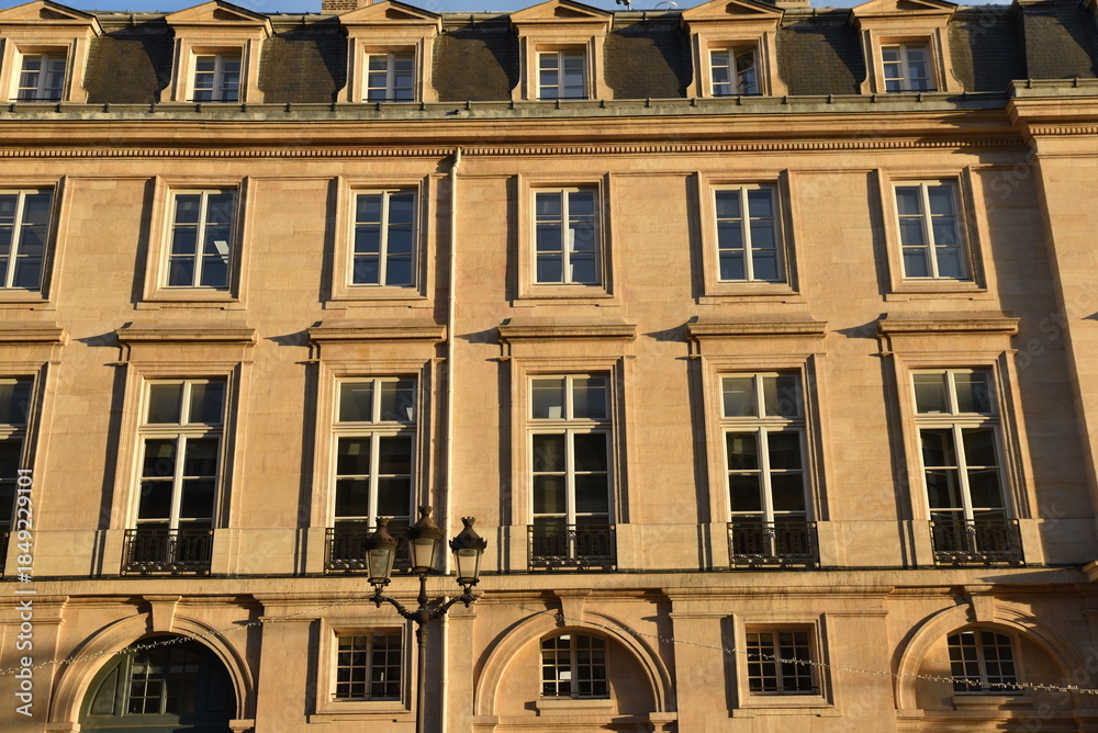 Fototapeta premium Façade haussmannienne à Paris 