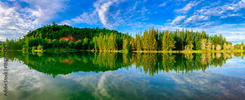 Fotografija Liwong Mine Lake Reflection, Chana District, Songkhla, Thailand