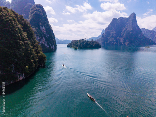 Photos Exploring the stunning cheow lan lake in khao sok national park, thailand