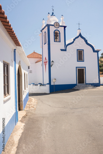 Plaza e iglesia del Alentejo, Portugal