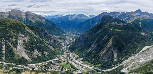 Bild auf Leinwand Aerial view of Courmayeur valley - Courmayeur, Italy