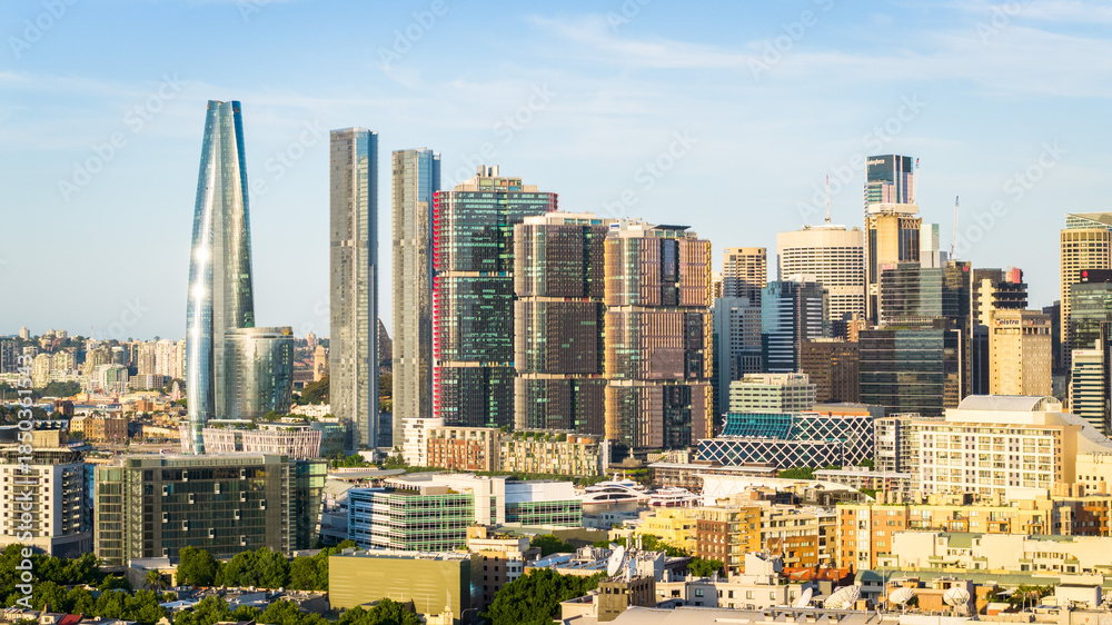 Naklejka premium Golden Sunset Panorama of Sydney City Viewed from the North