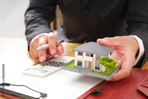 マイホーム資金計画の打ち合わせイメージ