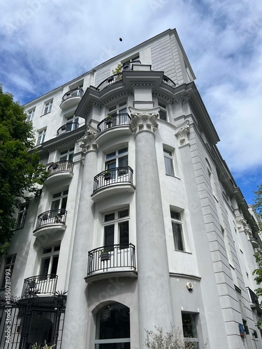 Architecture in Mokotowska street