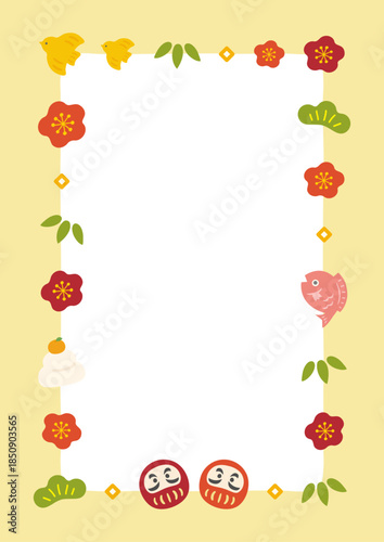 正月の和風フレーム お正月・年賀状背景 だるまや松竹梅の飾り枠