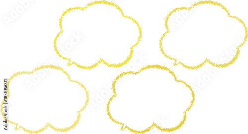 微妙に色が異なる黄色のクレヨンで描いた、雲の形の吹き出しセット。手描き風。