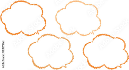 少しずつ異なった色の雲の形をした吹き出しセット。オレンジ色、黄色、１枚に４色ある吹き出し。クレヨンで描いたようなふきだし。