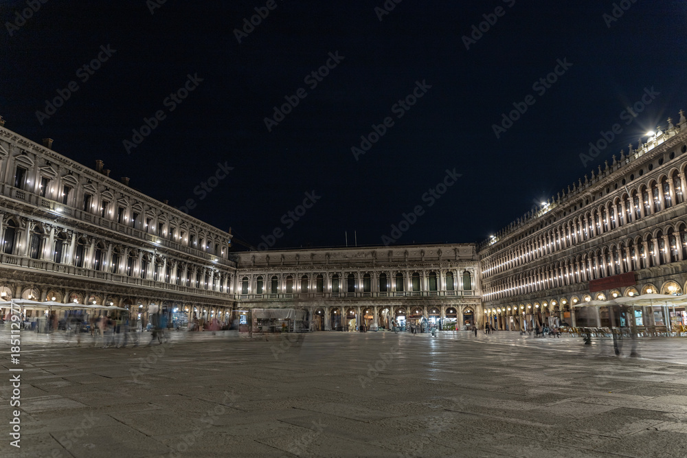 Fototapeta premium St Mark's Square Night