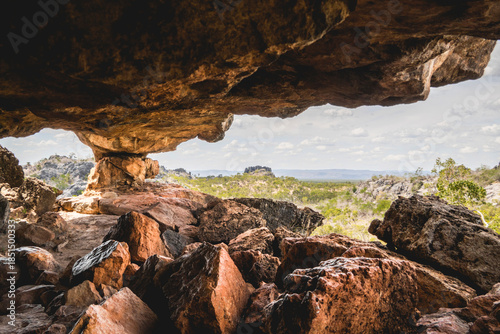 Canvastavla Distinctive limestone bluffs and rugged landscape found in the Chillagoe-Mungana Caves National Park in North Queensland, Australia