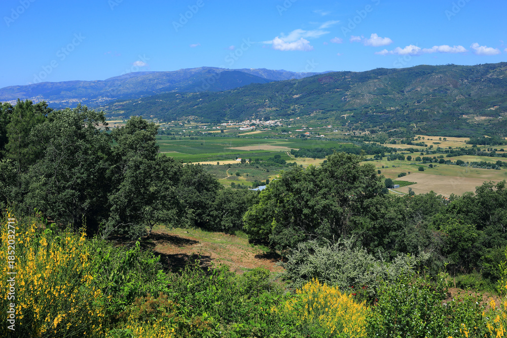 Obraz premium Belmonte, Guarda district, Portugal. Panoramic view of the fertile valley of Cova da Beira in the Serra da Estrela mountains. 