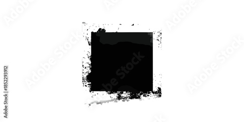 Forma quadrata nera con bordi irregolari e macchiati su sfondo bianco, elemento grafico astratto.