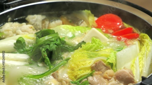 Warm and delicious hot pot dishes, Japanese winter, nabe