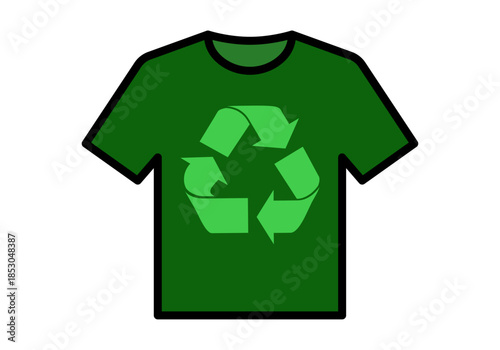 Camiseta de color verde oscuro con el símbolo de reciclaje universal en el centro para promover la moda sostenible