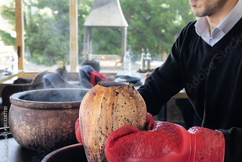 カッパドキアのツボ料理テスティケバブ
