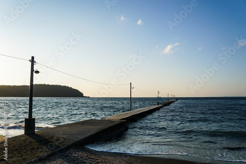 日本千葉県の岡本桟橋からの夕日