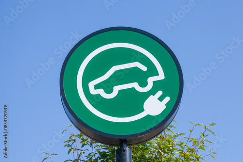 Schild Ladestation für Elektroautos, Deutschland