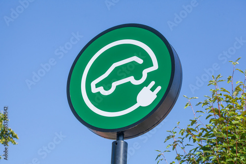Schild Ladestation für Elektroautos, Deutschland