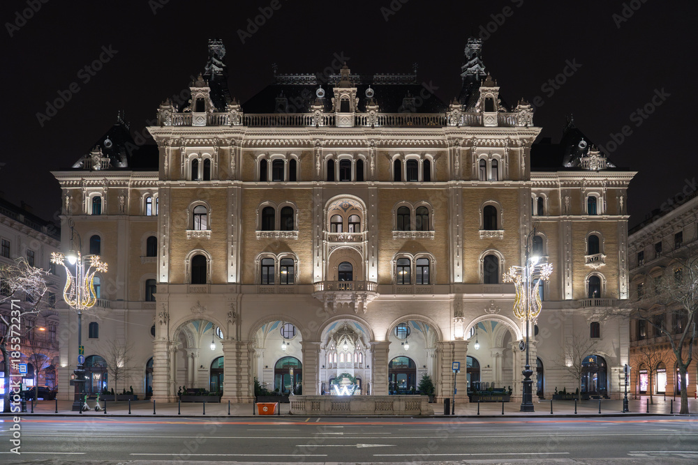 Obraz premium Drechsler Palace at night in Budapest, Hungary
