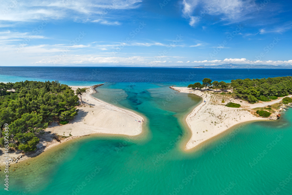 Obraz premium Glarokavos beach in Chalkidiki, Greece