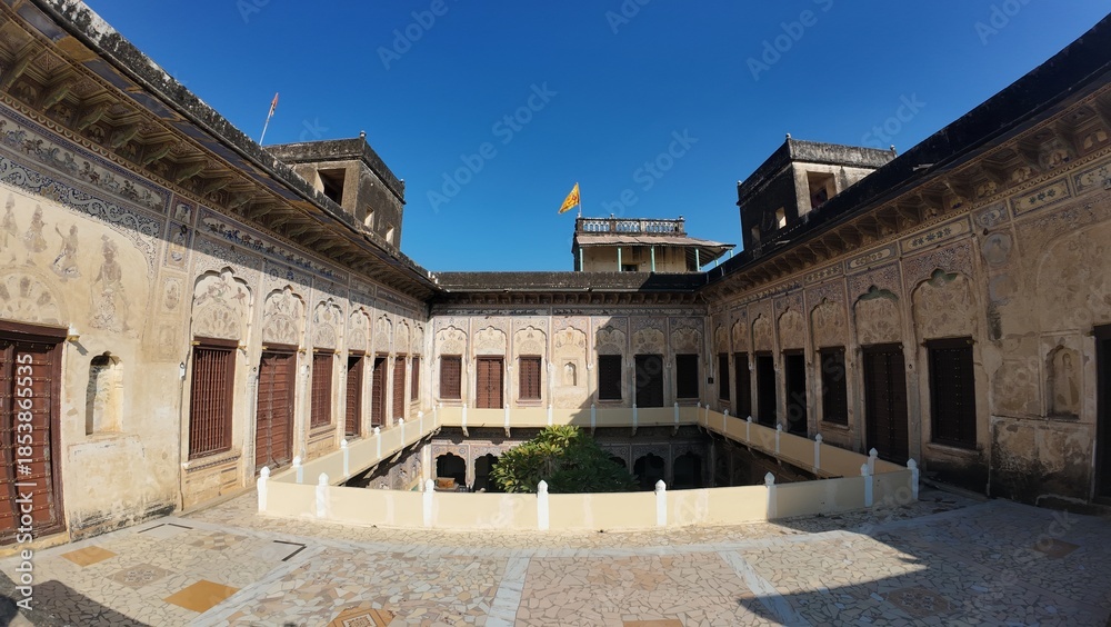 Fototapeta premium Historic heritage haveli courtyard with painted walls in Nawalgarh, Rajasthan, India