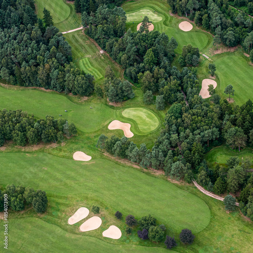 vue aérienne du golf du château de Champ-de-Bataille dans l'Eure en France