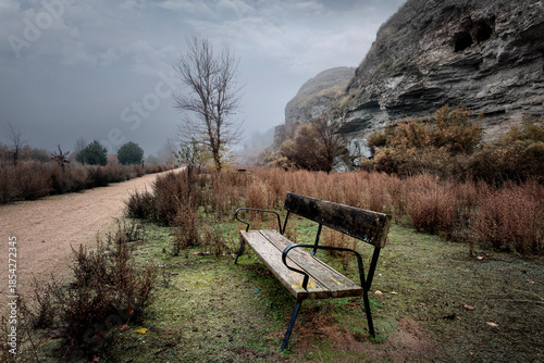 Banco junto al camino