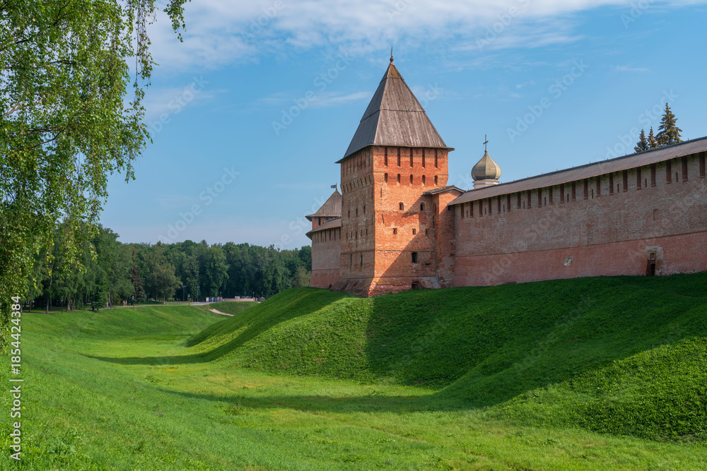 Naklejka premium Pokrovskaya Tower of the Novgorod Kremlin (Novgorodsky Detinets) on a sunny summer day, Veliky Novgorod, Russia