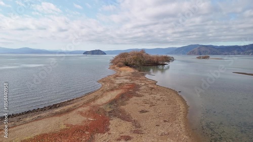琵琶湖　水位低下で陸続きになった奥の洲　ドローン映像