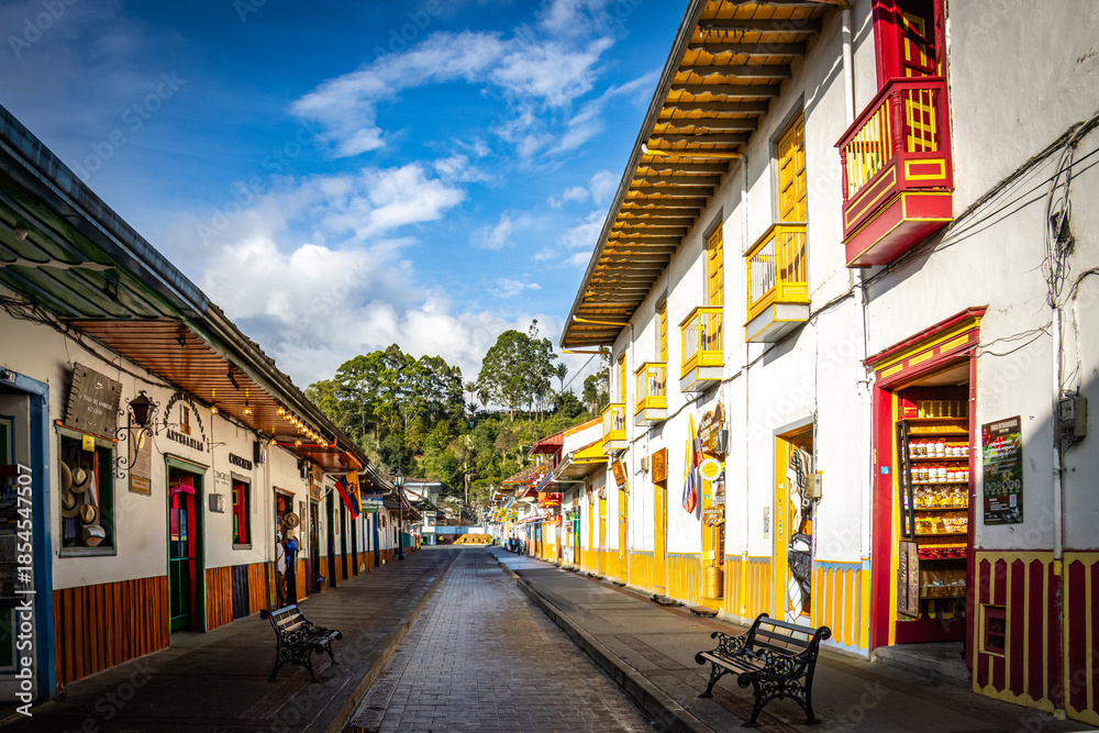 Fototapeta premium colourful houses of salento, coffee region, andes, colombia, calle real, south america, latin america