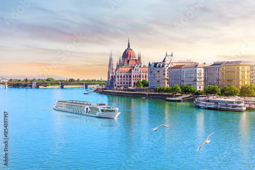 Photography Parliament of Budapest, cruise boats and view on the Danube river, Hungary