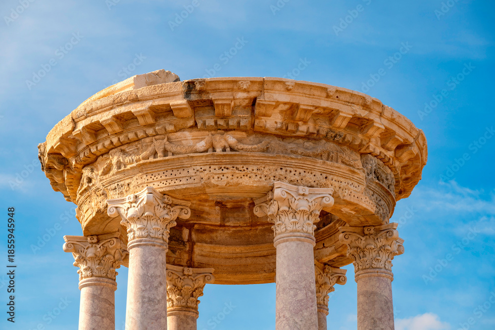 Obraz premium Cibyra or Kibyra, also referred to as Cibyra Magna, was an Ancient Greek city near the modern town of Gölhisar, in Burdur Province. It lay outside the north-western limits of the ancient province