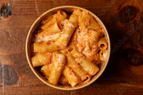 Baked rigatoni in a container