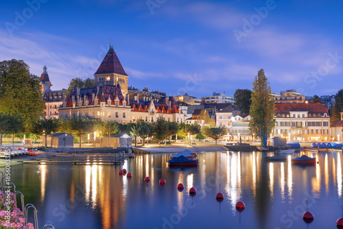Konstfotografi Lausanne, Switzerland from the Ouchy Promenade on Lake Leman 3002