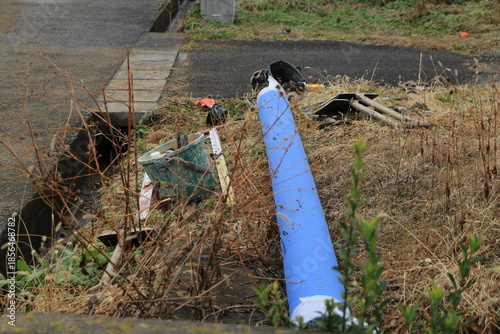 現場に置かれた塩ビ管