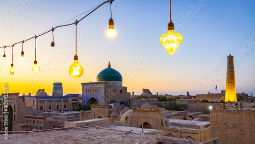 Fotografía Kalta Minor minaret at sunset