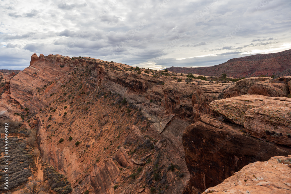 Obraz premium This fine art photograph captures the timeless beauty of the sandstone arches of **Arches National Park**, located just outside Moab, one of the most iconic landscapes in the American Southwest. C