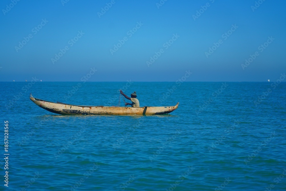 Fototapeta premium Largage de filet, pêche en solo