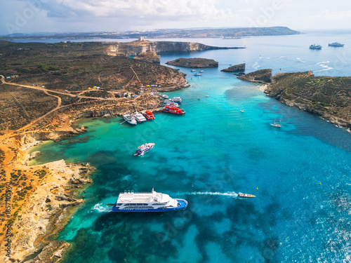 Obraz na plátně Blue Lagoon, Camino Island - aerial drone view, Malta coastline
