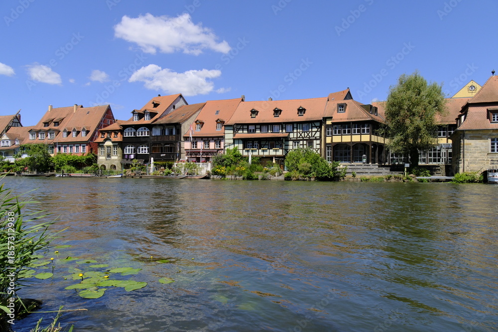 Obraz premium Die ehemalige Fischersiedlung „Klein Venedig“ in der Bamberger Inselstadt, UNESCO-Weltkulturerbestadt Bamberg, Oberfranken, Franken, Bayern, Deutschland