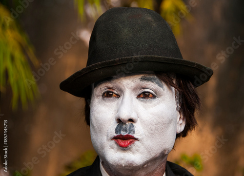 Φωτογραφία Portrait of impersonator as a joker, India.