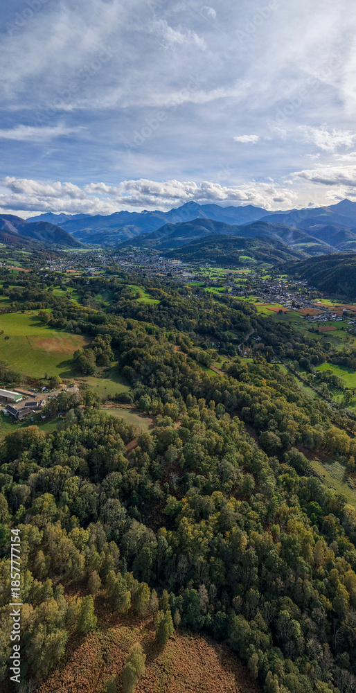 Fototapeta premium Pic du midi de Bigorre et sa vallée