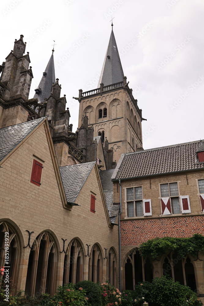 Fototapeta premium Blick in die Altstadt von Xanten am Niederrhein