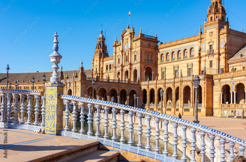 Fototapeta premium Architecture of Spain square in Maria Luisa park of Seville