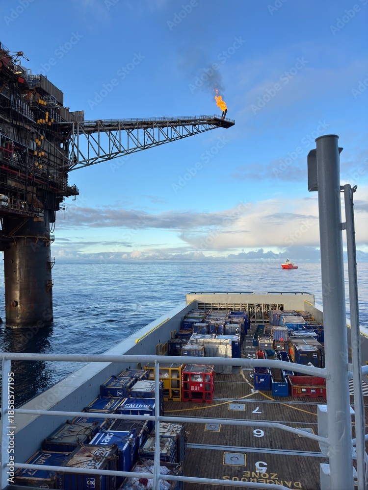 Fototapeta premium Offshore Installation