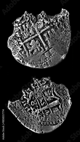 doublons en argent, PNG format 9:16