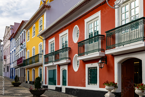 Paisagem urbana da cidade de Angra do Heróismo na Ilha Terceira nos Açores 