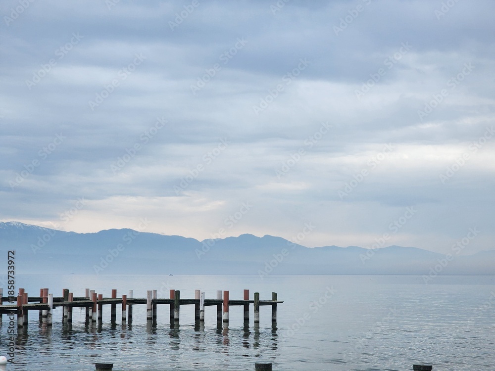 Obraz premium pier and clouds