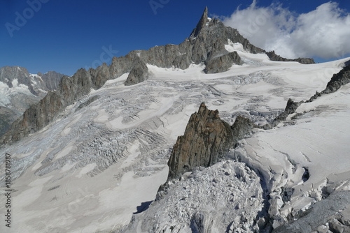 Magnifique vue sur le massif du Mont-Blanc