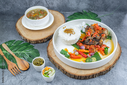 Canvastavla Spicy Indonesian Oxtail Rice with Mercon Chili Sauce