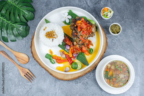 Obraz na płótnie Spicy Indonesian Oxtail Rice with Mercon Chili Sauce